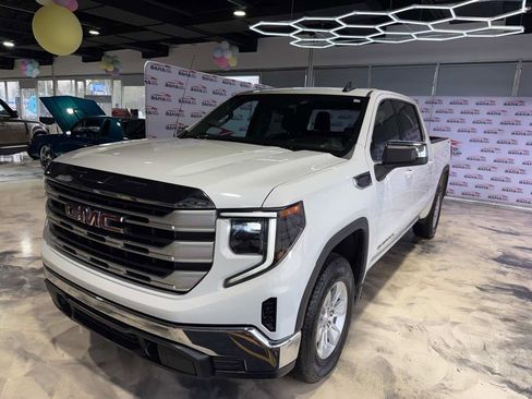 Used 2024 GMC Sierra 1500 SLE image 45