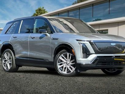 New 2026 Cadillac Vistiq Sport w/ LPO, Floor Liner Package