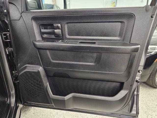 Used 2018 RAM 1500 Express AWD/4WD image 27