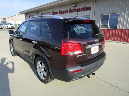 Used 2012 Kia Sorento EX w/ EX V6 Premium Pkg AWD/4WD image 5