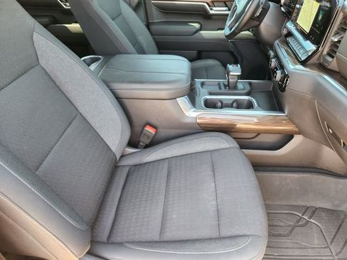 Used 2023 Chevrolet Silverado 1500 LT image 14