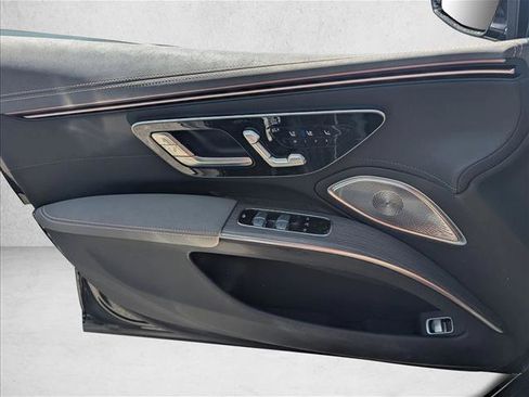 Used 2024 Mercedes-Benz EQS 580 4MATIC Sedan image 10