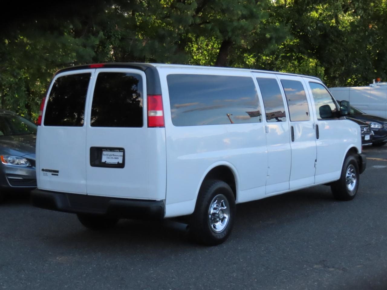 Used 2015 Chevrolet Express 3500 LS RWD image 5