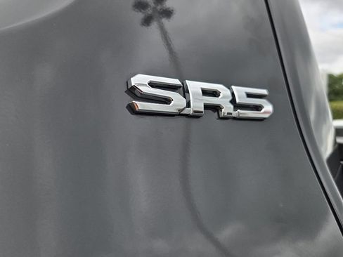 Used 2025 Toyota Tacoma SR5 AWD/4WD image 6