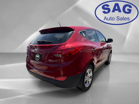 Used 2013 Hyundai Tucson GL FWD image 3