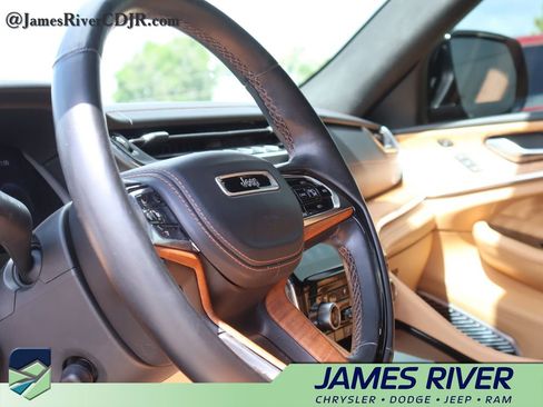 Used 2021 Jeep Grand Cherokee L Summit AWD/4WD image 26