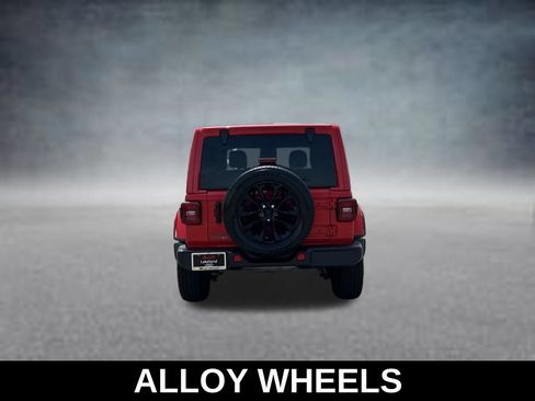 Used 2025 Jeep Wrangler Unlimited Sahara AWD/4WD image 3