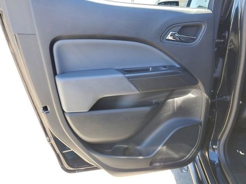 Used 2020 Chevrolet Colorado Z71 image 13