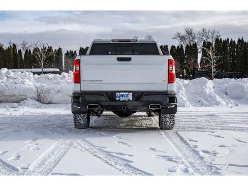 Used 2019 Chevrolet Silverado 1500 LT Trail Boss image 3