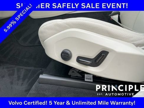 Certified 2025 Volvo XC90 T8 Plus w/ Protection Package AWD/4WD image 32