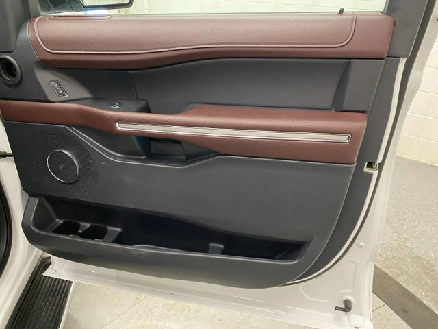Used 2022 Ford Expedition Limited AWD/4WD image 28