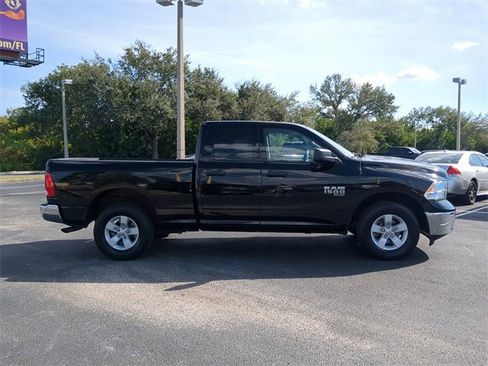 Used 2024 RAM 1500 Classic SLT image 5