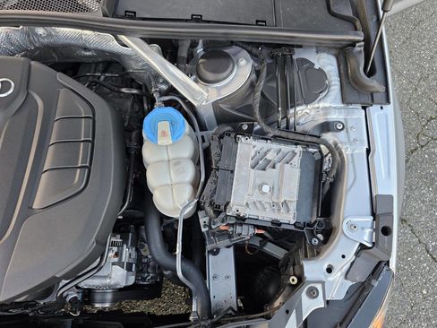 Used 2017 Audi A4 2.0T Prestige image 32