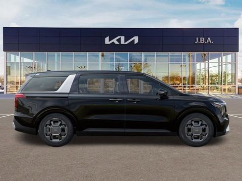 New 2026 Kia Carnival EX FWD image 7
