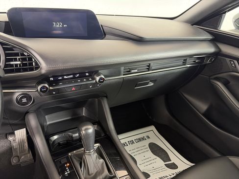 Used 2024 MAZDA MAZDA3 s image 4