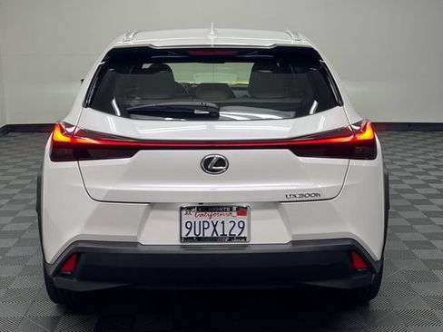 Certified 2025 Lexus UX 300h FWD image 6