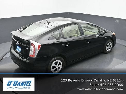 Used 2013 Toyota Prius Three w/ Solar Roof Pkg FWD image 18