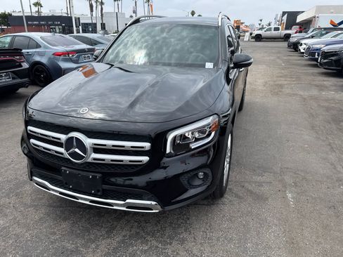 Used 2021 Mercedes-Benz GLB 250 image 3