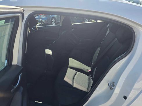 Used 2014 MAZDA MAZDA3 i Sport image 17