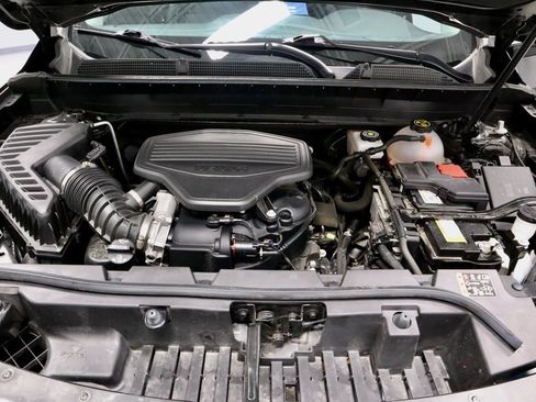 Used 2023 GMC Acadia SLT w/ LPO, Floor Liner Package image 19