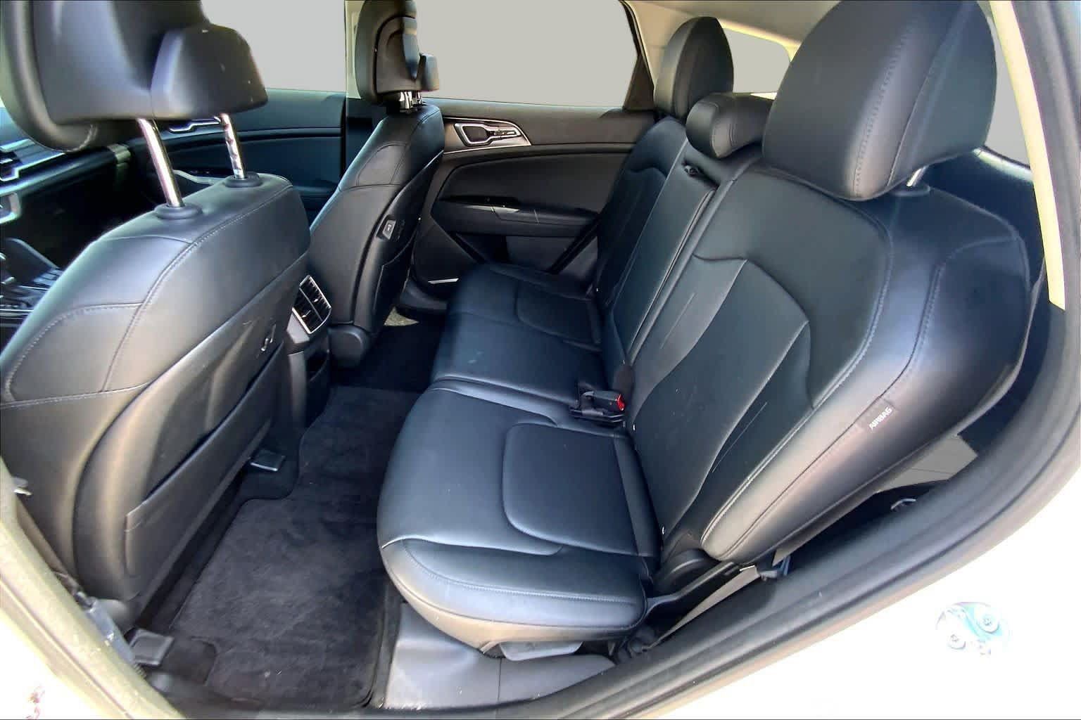 Used 2025 Kia Sportage EX FWD image 21