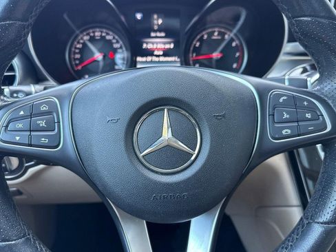 Used 2019 Mercedes-Benz GLC 300 image 18