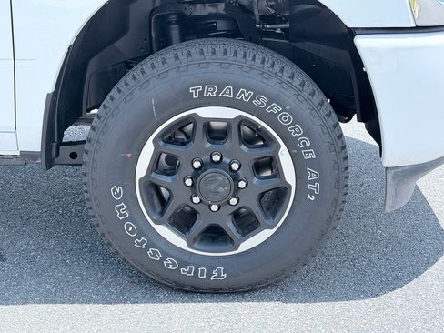 Used 2026 RAM 2500 Laramie AWD/4WD image 37
