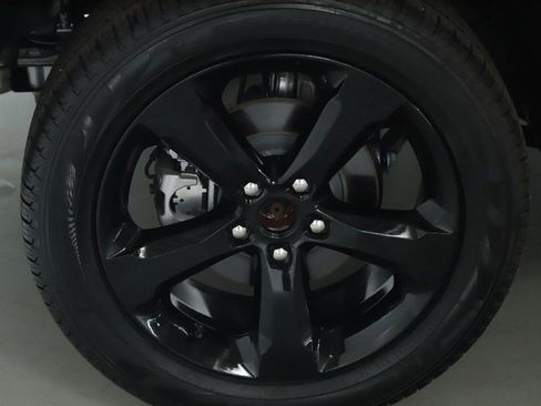 Used 2025 Jeep Grand Cherokee Limited w/ Luxury Tech Group II AWD/4WD image 12