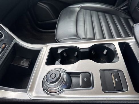 Used 2024 Ford Edge SEL image 20