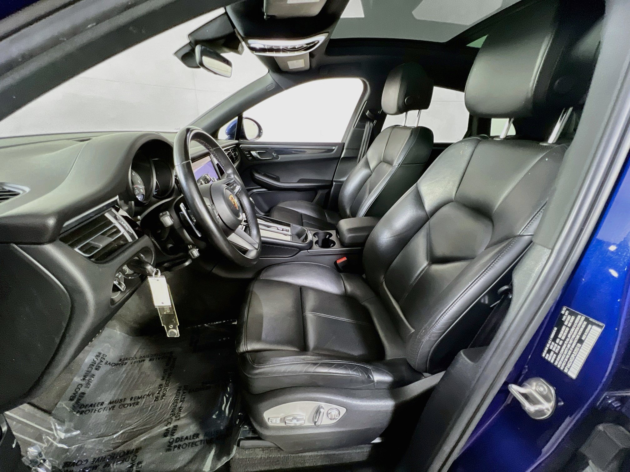 Used 2023 Porsche Macan S AWD/4WD image 22