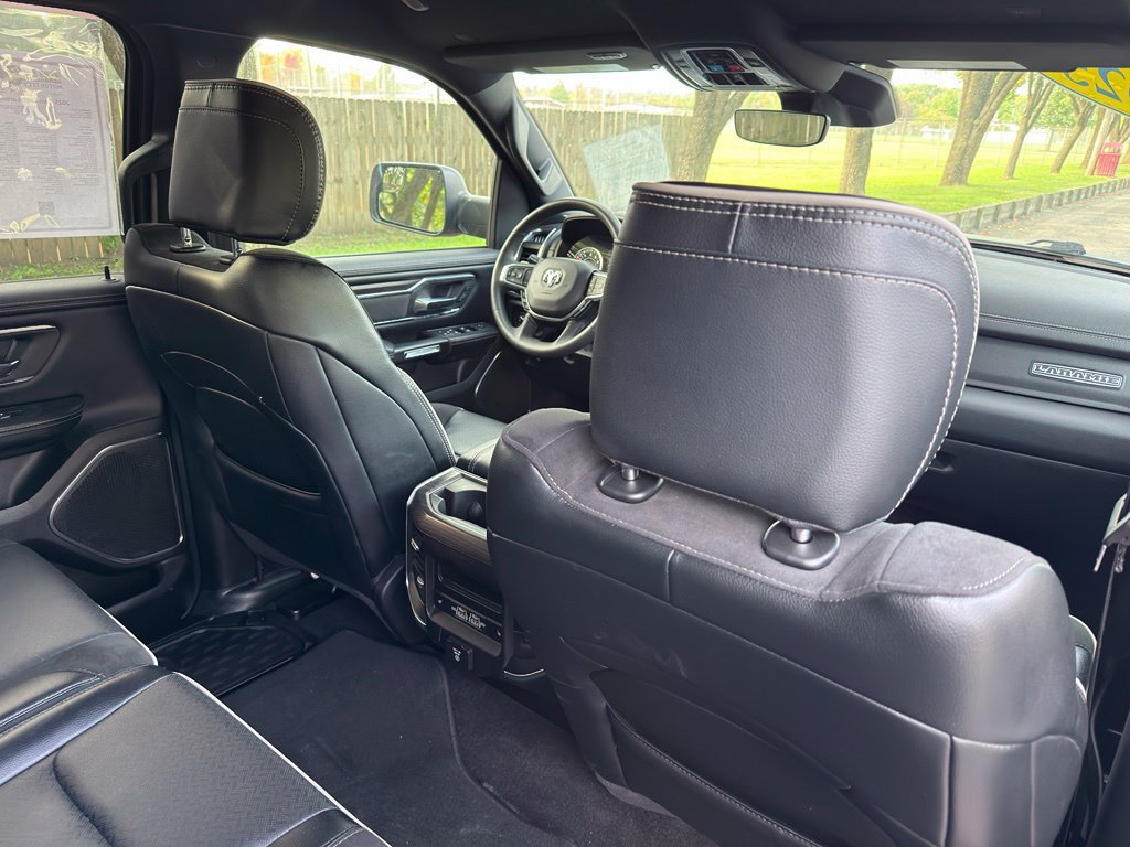 Used 2025 RAM 1500 Laramie AWD/4WD image 32
