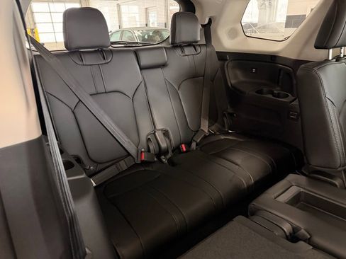 New 2026 Honda Pilot Touring image 17