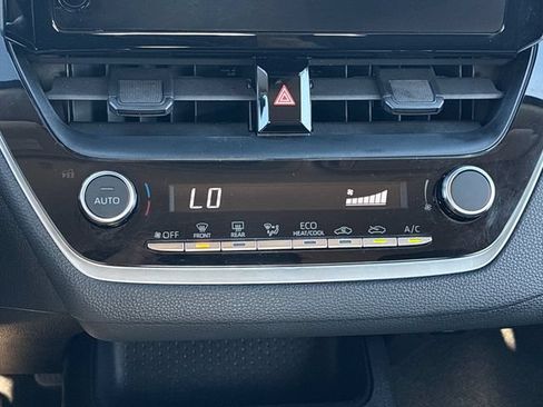 Used 2024 Toyota Corolla LE FWD image 19