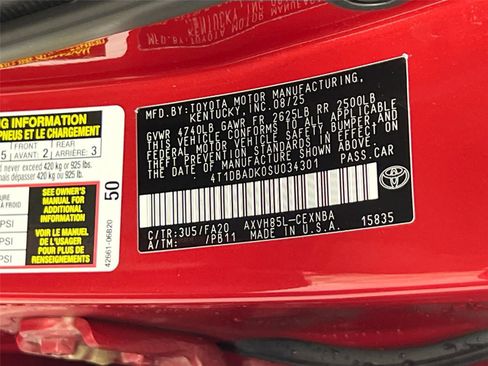 Used 2025 Toyota Camry LE image 30