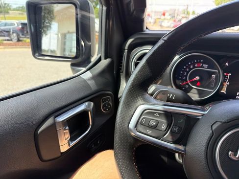 Used 2022 Jeep Wrangler Unlimited Rubicon AWD/4WD image 21
