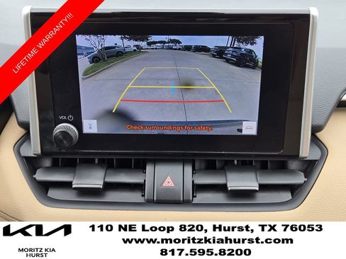 Used 2024 Toyota RAV4 LE AWD/4WD image 7