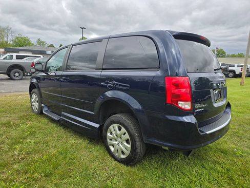 Used 2016 Dodge Grand Caravan SE w/ Quick Order Package 29E SE FWD image 5