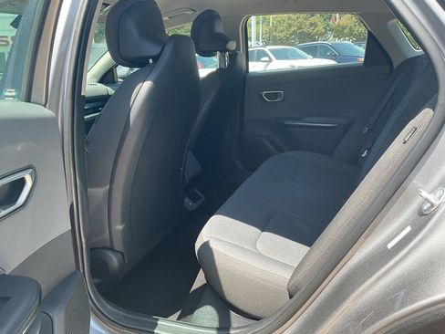 Used 2025 Kia K4 FWD image 8