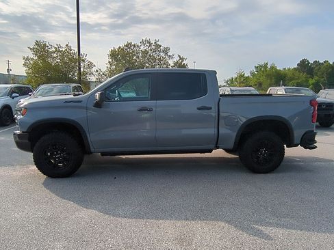 Used 2024 Chevrolet Silverado 1500 ZR2 w/ Technology Package AWD/4WD image 7