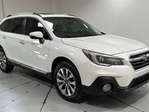 Used 2019 Subaru Outback 3.6R Touring image 3