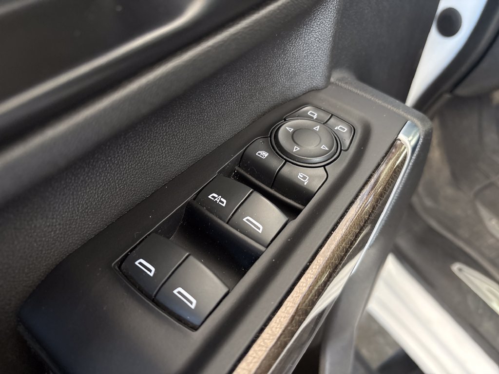 Used 2022 Chevrolet Silverado 2500 LT w/ Z71 Sport Edition AWD/4WD image 16