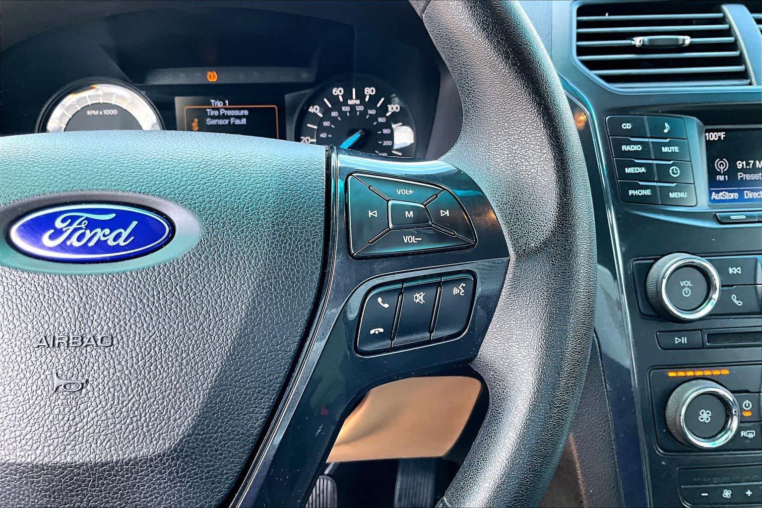 Used 2016 Ford Explorer FWD image 25