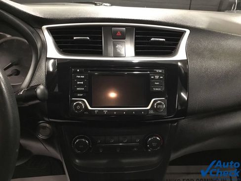 Used 2016 Nissan Sentra SV FWD image 50