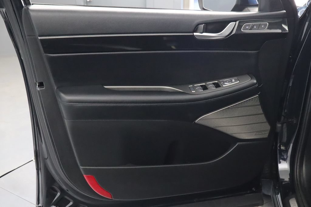 Used 2021 Hyundai Palisade Limited w/ Cargo Package FWD image 17