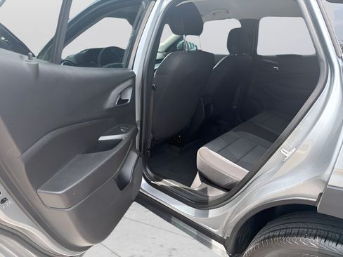 Used 2026 Chevrolet Trax LS w/ LS Convenience Package FWD image 23