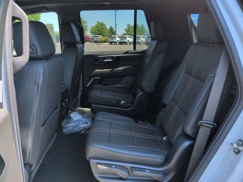 New 2026 Chevrolet Tahoe High Country w/ Sun And Tow Package AWD/4WD image 28