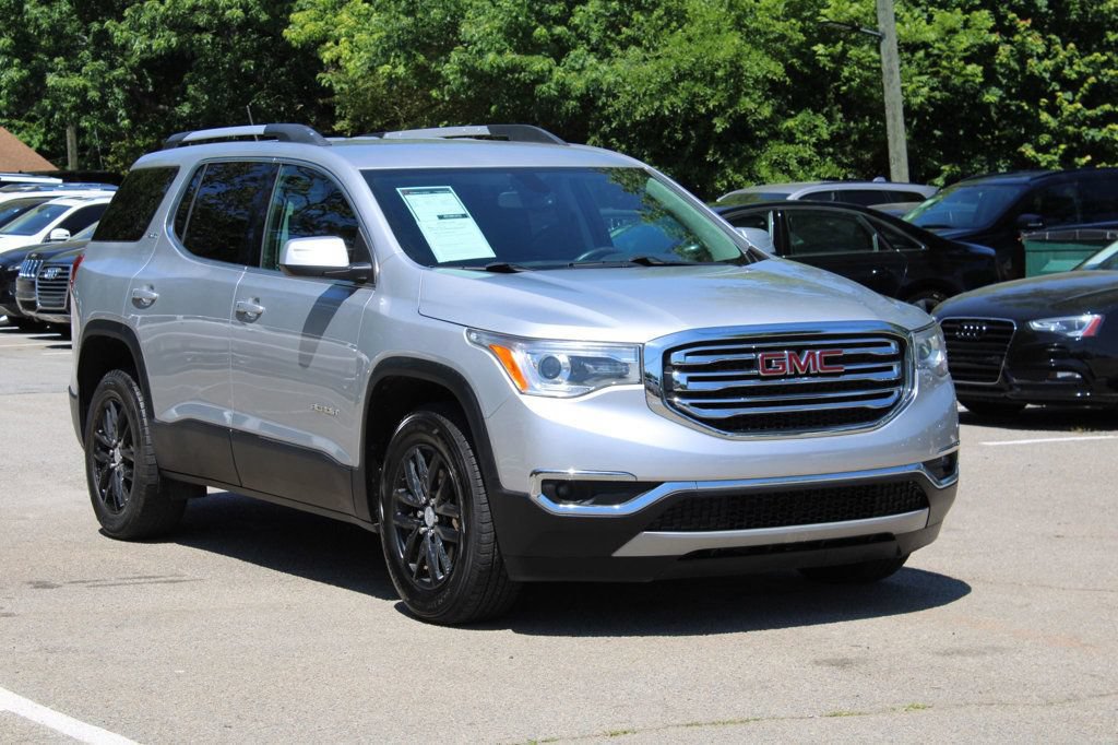 Used 2018 GMC Acadia SLT w/ LPO, Floor Liner Package FWD image 1