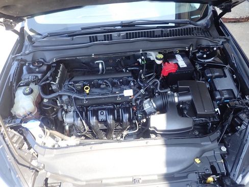 Used 2016 Ford Fusion SE FWD image 38