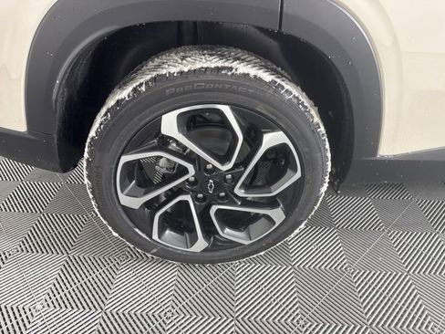 New 2026 Chevrolet Trax RS w/ Sunroof Package image 11