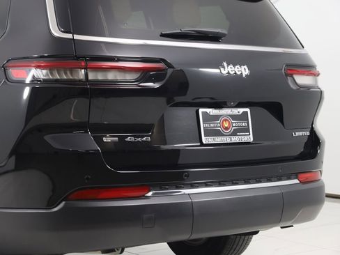 Used 2022 Jeep Grand Cherokee L Limited image 26